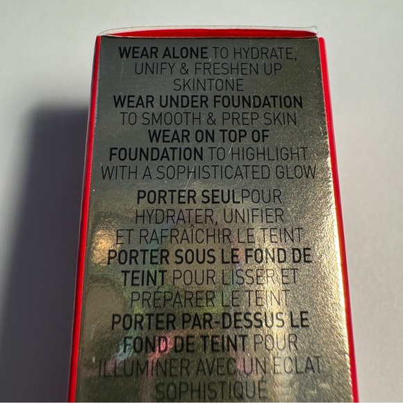 Valentino V Lighter Dual Use Liquid Light Face Base & Top Coat Mini .16oz 5ml - Picture 6 of 6